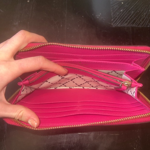 Kate Spade Wallet - Picture 6 of 6
